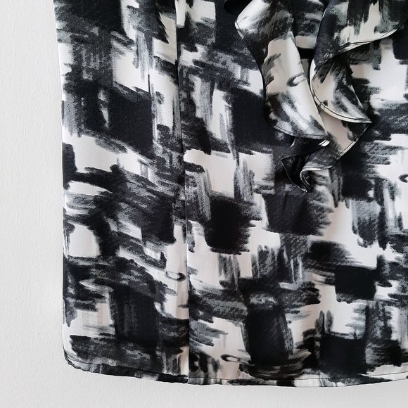 NWOT Ann Taylor LOFT Sleeveless Ruffle-Front Blouse, Black & Ivory, XXSP, 00P - Picture 4 of 5